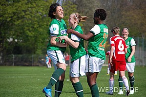 Die Anfänge: Am 18.04.2010 erzielte Cindy König beim Heimspiel gegen den Magdeburger FFC ihren ersten Pflichtspieltreffer für die 1. Frauen.