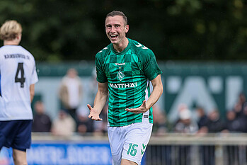 Maik Lukowicz beim Torjubel.