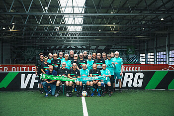 Fußball verbindet auch noch im hohen Alter (Foto: VFL Wolfsburg)
