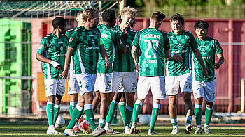 Die U23 beim Torjubel.