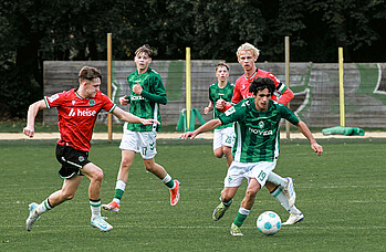 Tomas Collevecchio am Ball.