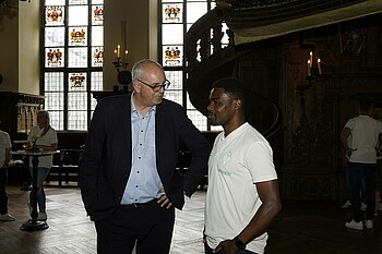 Andreas Bovenschulte mit Cedric Makiadi