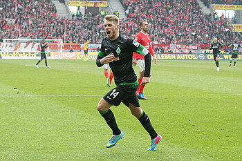 Aaron Hunt beim Torjubel gegen Mainz im Jahr 2013