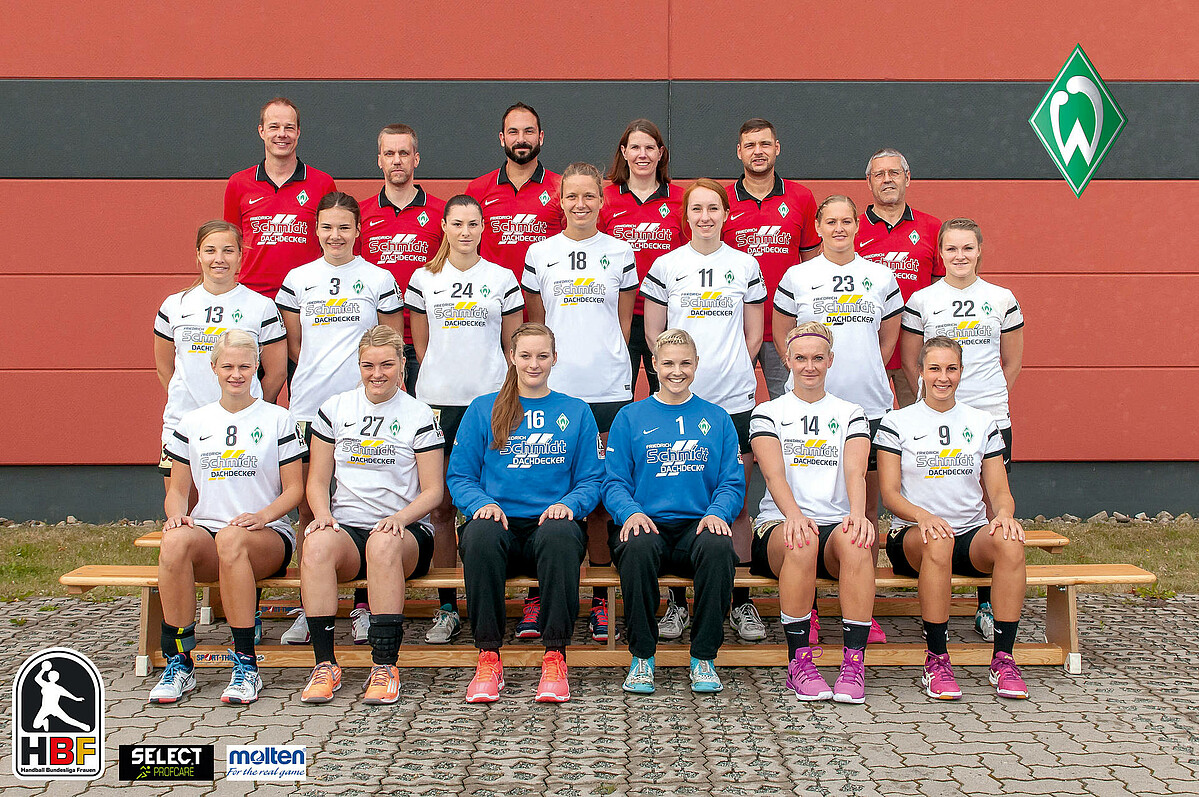 Das Teamfoto der 1. Frauen aus der Saison 2016/2017.