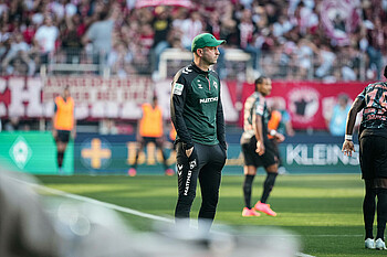 Ole Werner on the touchline. 
