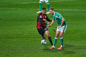 Niclas Füllkrug in action against Eintracht Frankfurt