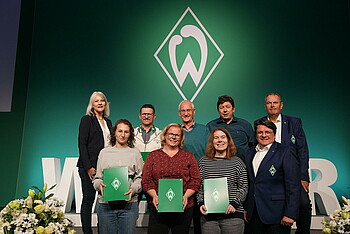 Gruppenfoto der Geehrten