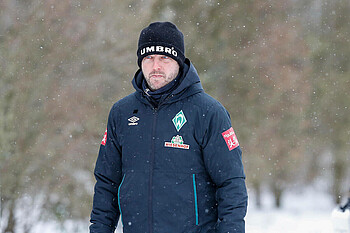 Werder-Coach Florian Kohfeldt auf dem Weg zum Training.