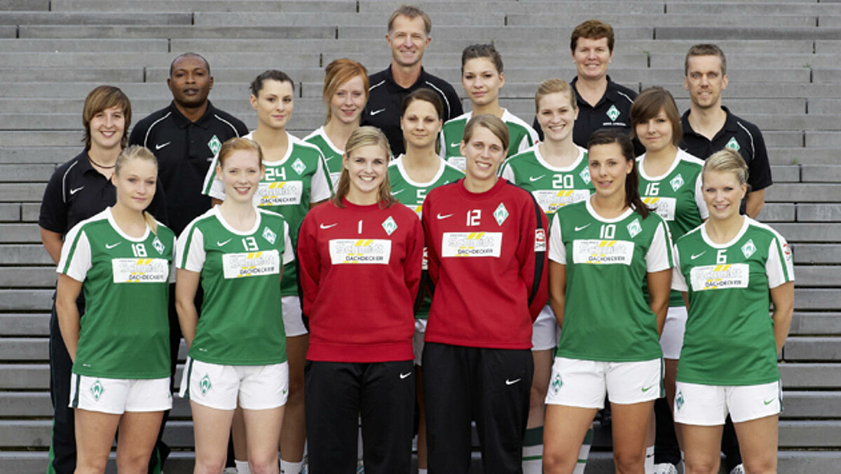 Das Teamfoto der 1. Frauen aus der Saison 2010/2011