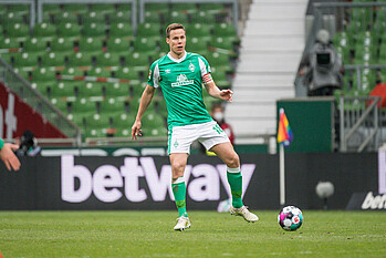 Niklas Moisander im Spiel gegen RB Leipzig.