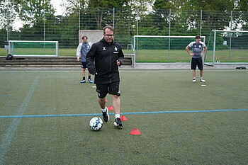 Young Coaches und ihre Tandempartner*innen beim Training