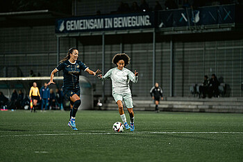 Amira Arfaoui beim Auswärtsspiel der Werderfrauen bei der TSG Hoffenheim