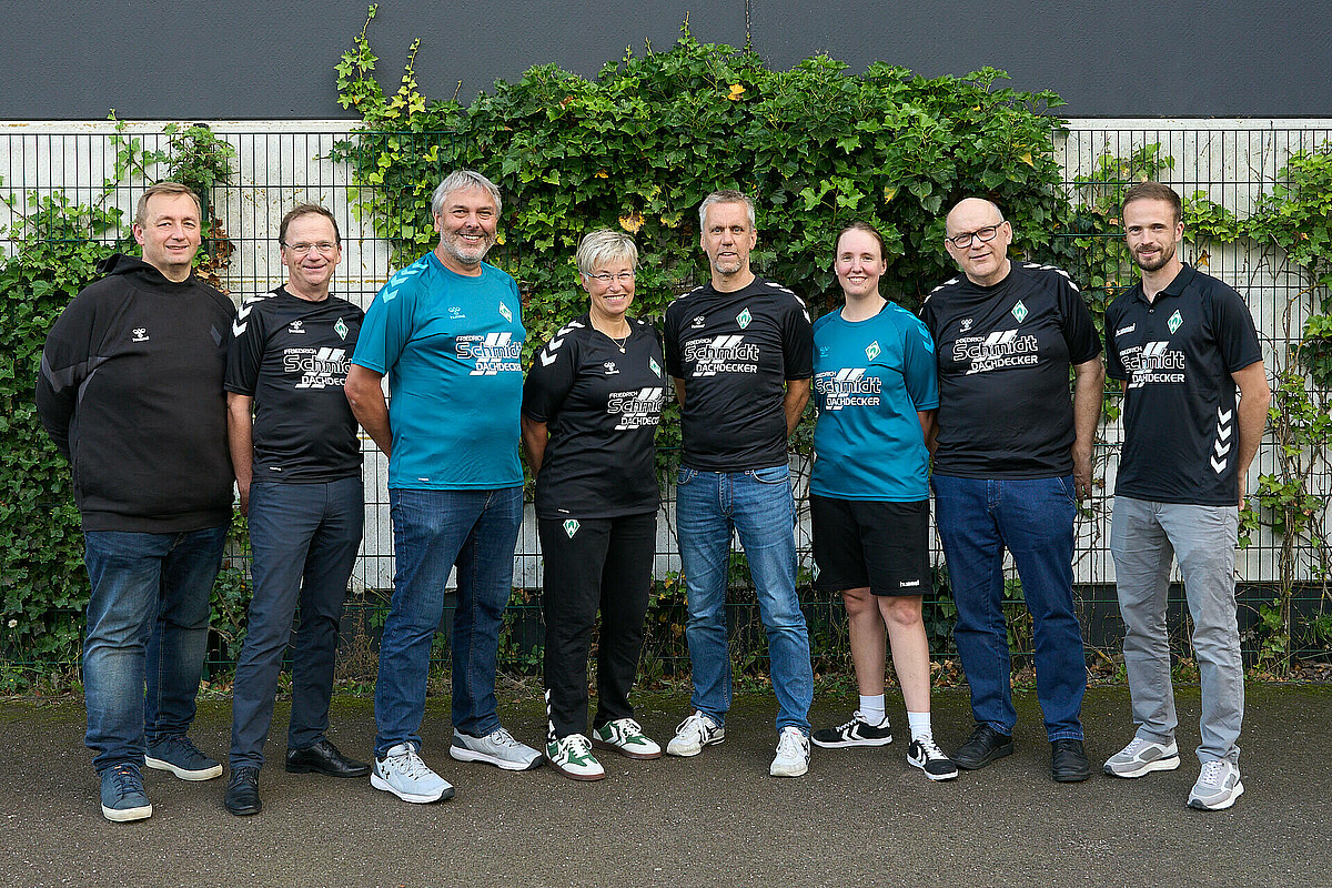 Gruppenfoto des aktuellen Handballvorstands