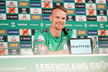 Christian Groß at the press conference.